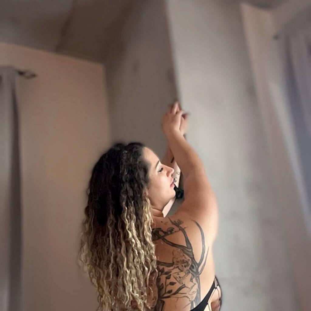 
                        Emma
                     is Female Escorts. | Quebec City | Quebec | Canada | canadatopescorts.com 