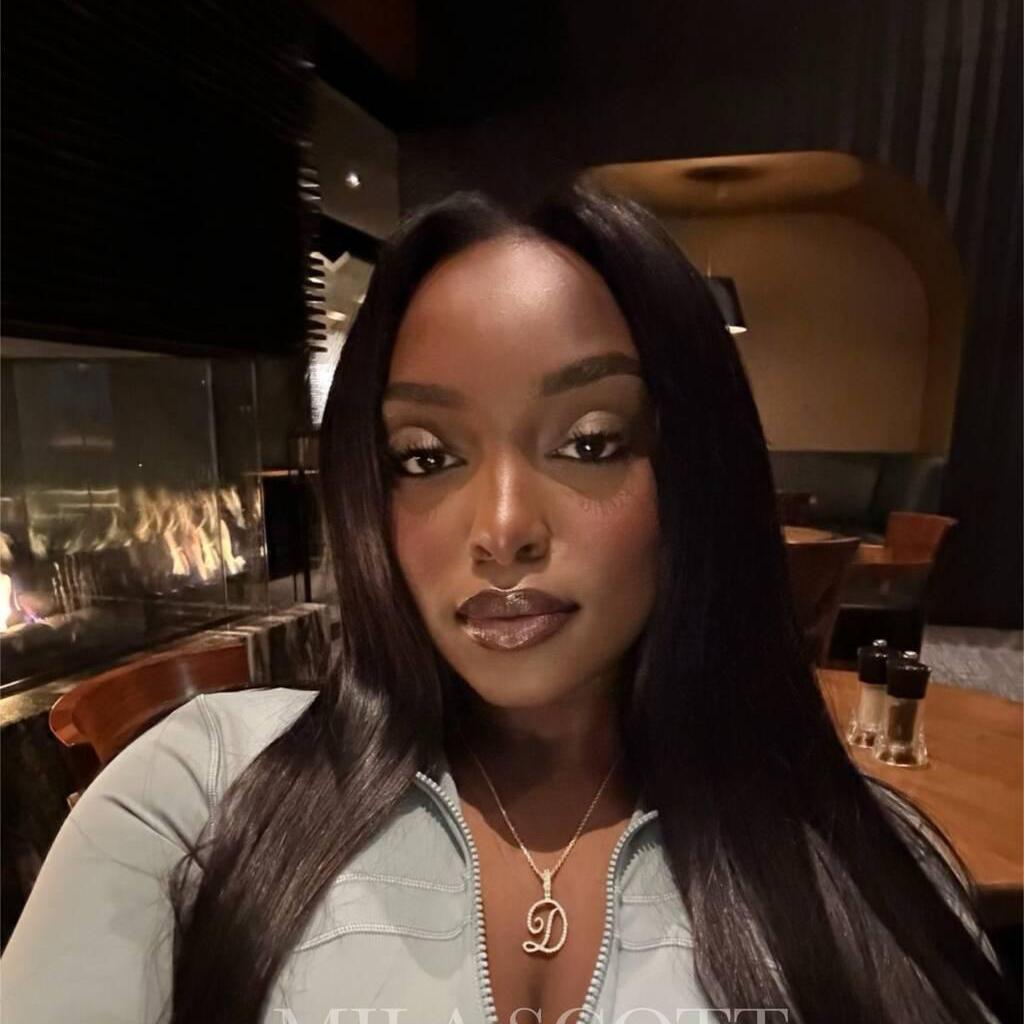 
                        Mila Scott / SURREY
                     is Female Escorts. | Vancouver | British Columbia | Canada | canadatopescorts.com 