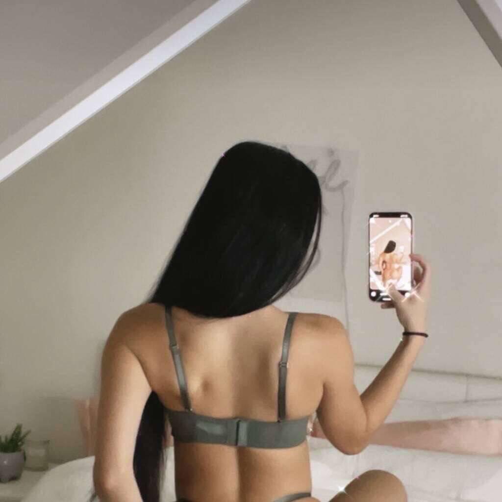 
                        Allyson
                     is Female Escorts. | Montreal | Quebec | Canada | canadatopescorts.com 