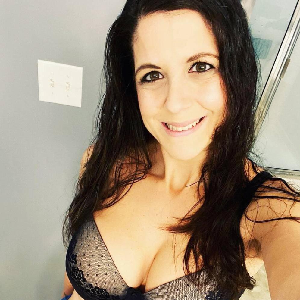 
                        Layla
                     is Female Escorts. | Ottawa | Ontario | Canada | canadatopescorts.com 