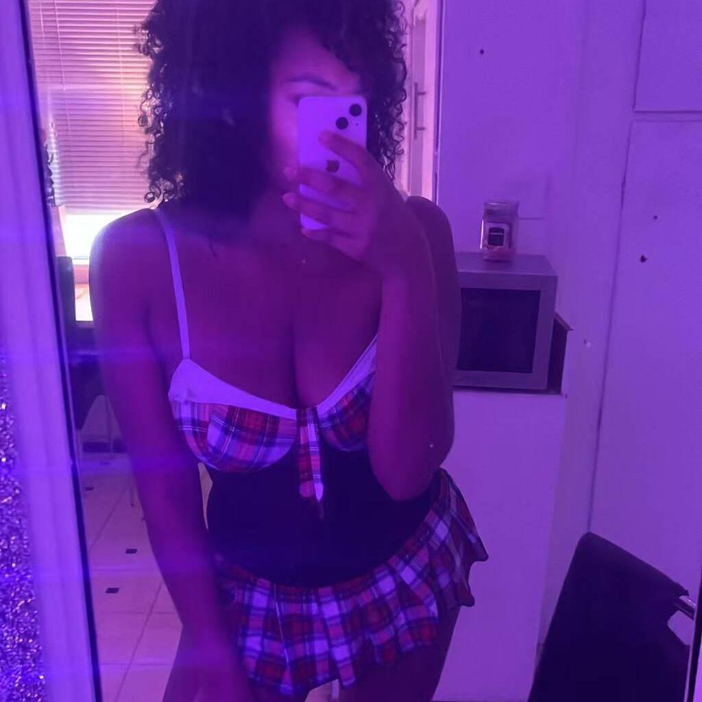 
                        89Holland st E/ Bradford
                     is Female Escorts. | Barrie | Ontario | Canada | canadatopescorts.com 