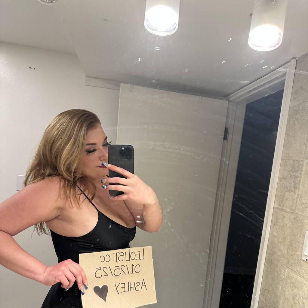 
                        Ashley
                     is Female Escorts. | Barrie | Ontario | Canada | canadatopescorts.com 