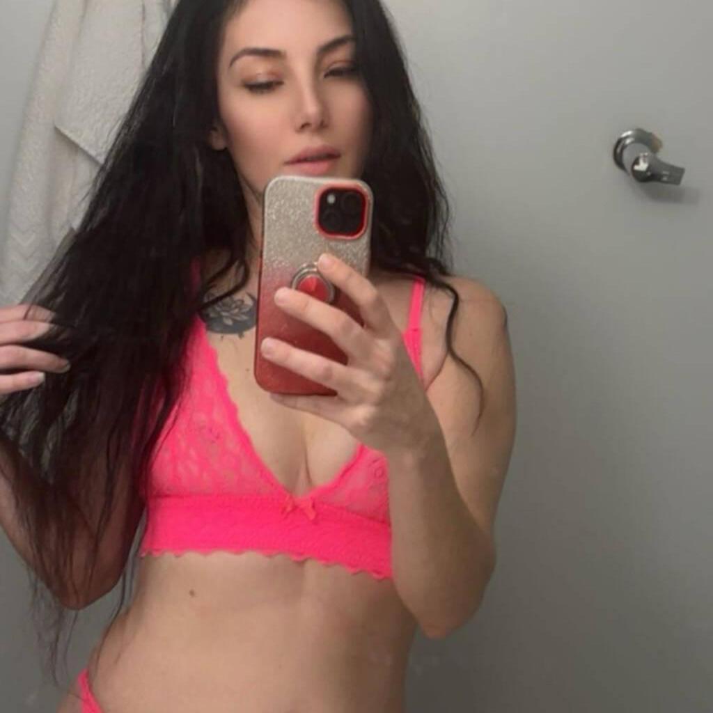 
                        Simone
                     is Female Escorts. | Barrie | Ontario | Canada | canadatopescorts.com 