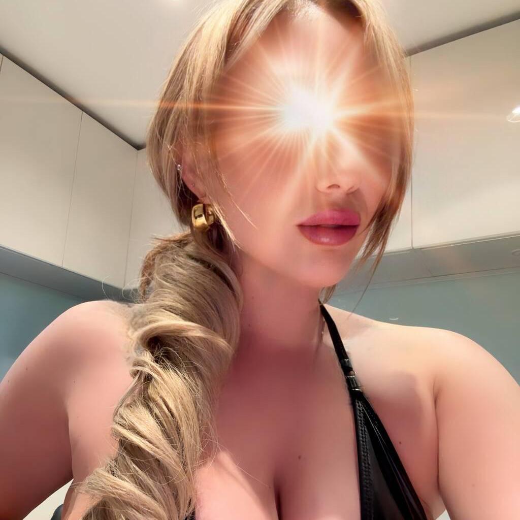 
                        Alice
                     is Female Escorts. | Quebec City | Quebec | Canada | canadatopescorts.com 