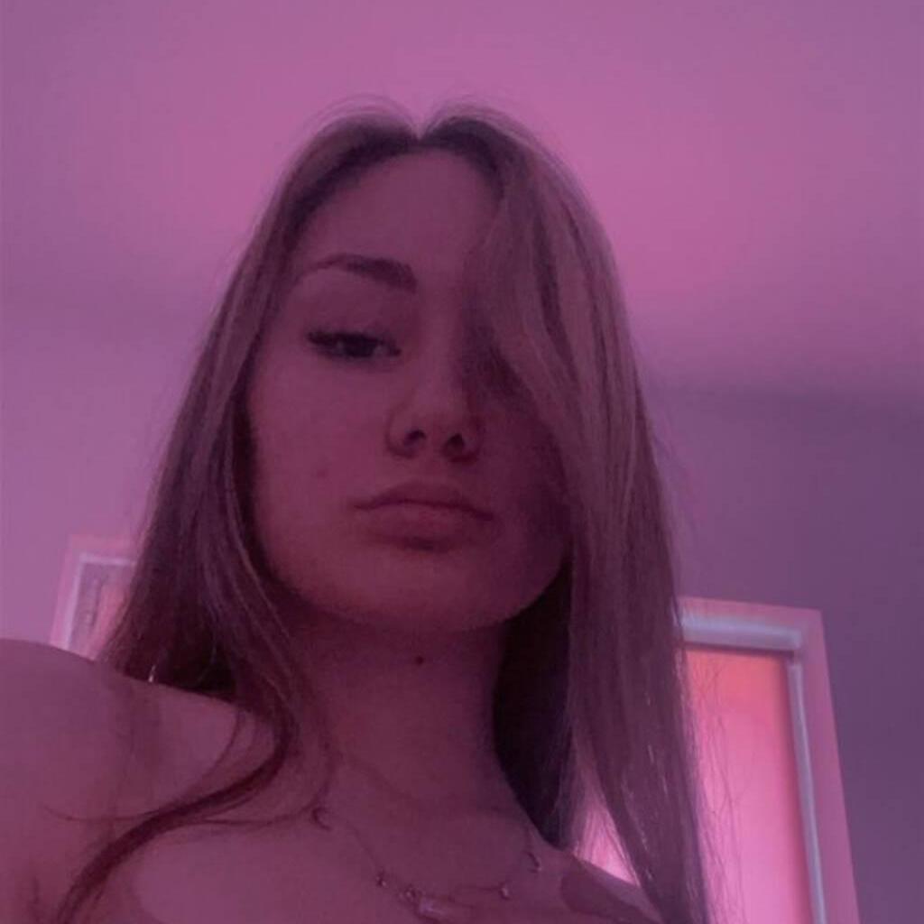 
                        Kissa
                     is Female Escorts. | Skeena | British Columbia | Canada | canadatopescorts.com 