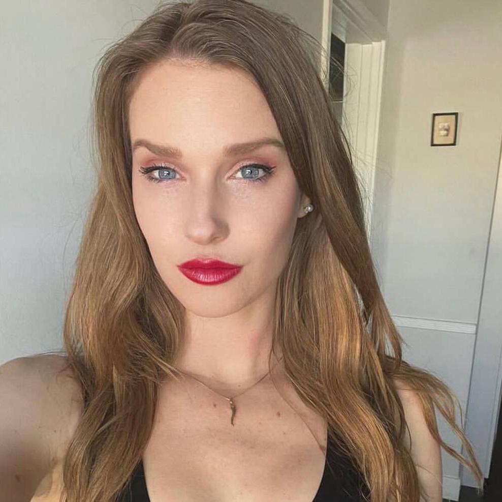 
                        Paige
                     is Female Escorts. | Brandon | Manitoba | Canada | canadatopescorts.com 