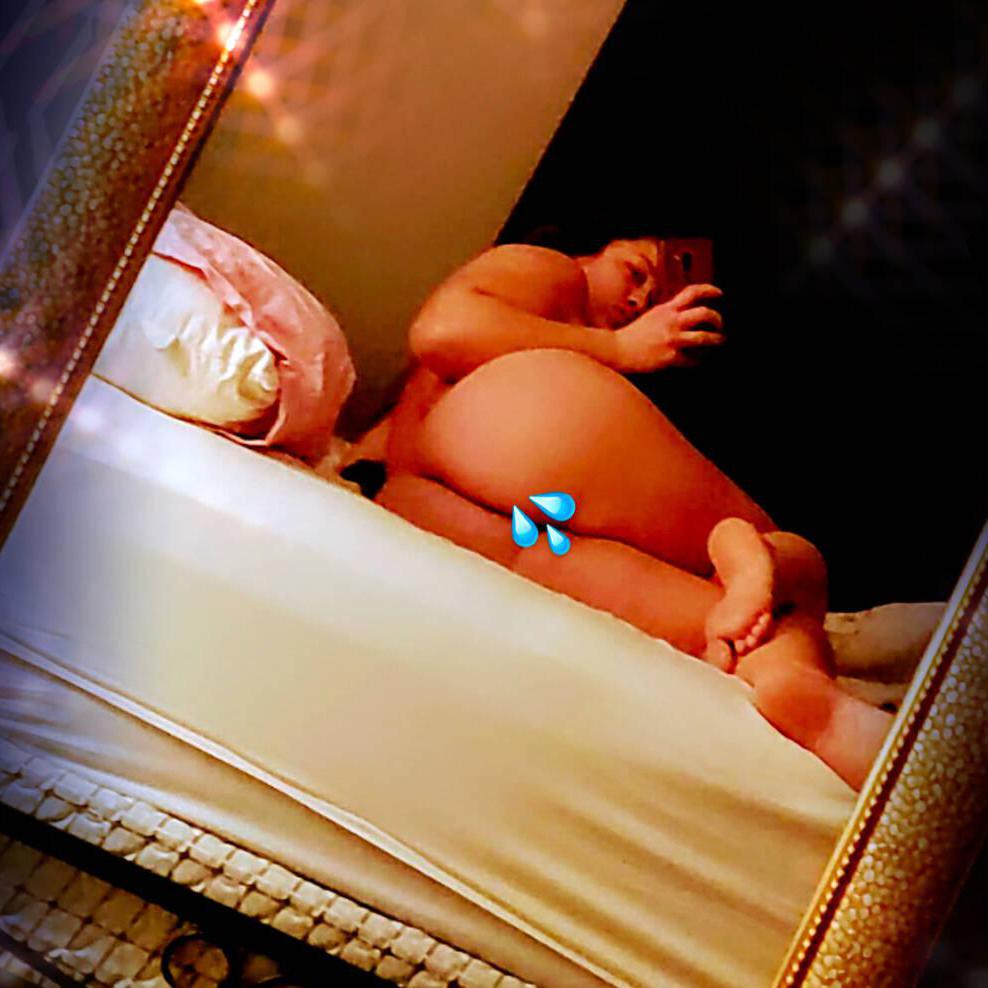 
                        Nikki and Luna
                     is Female Escorts. | Owen Sound | Ontario | Canada | canadatopescorts.com 