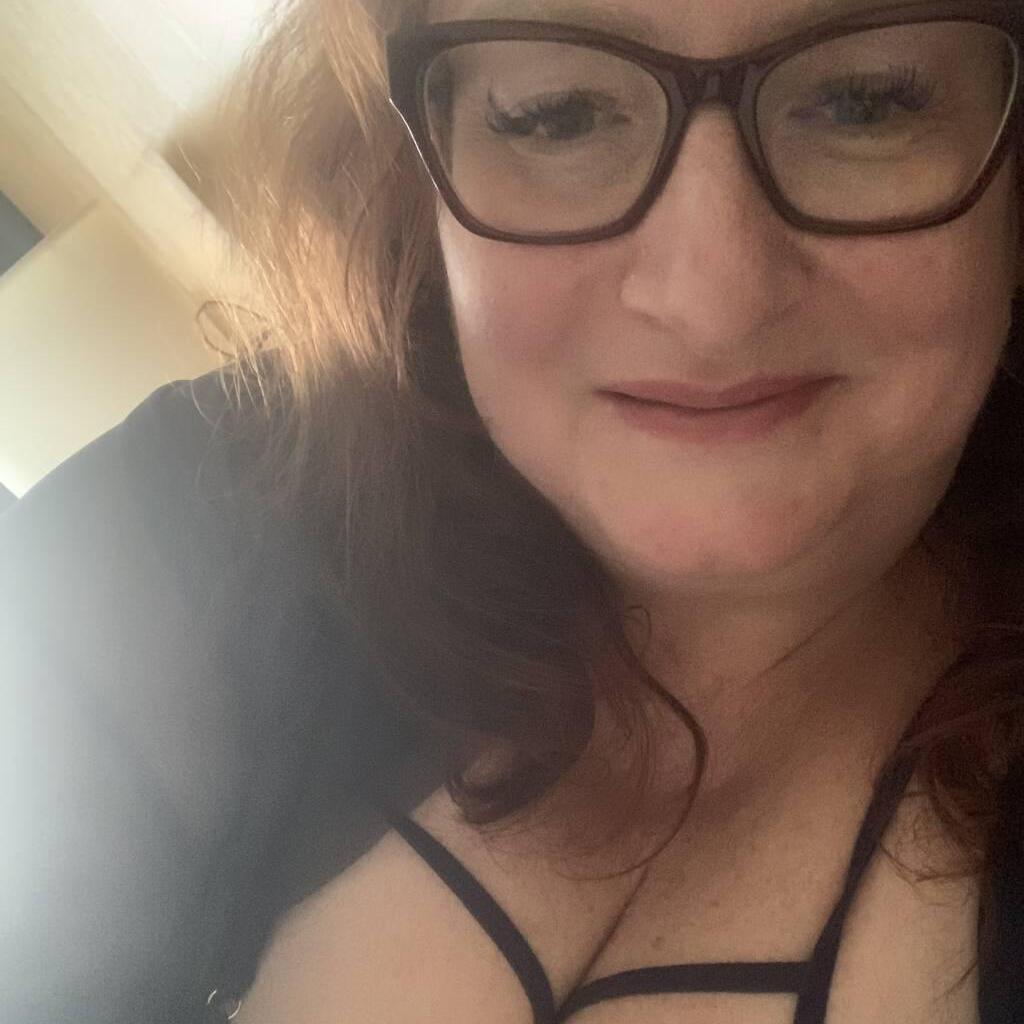 
                        Redhotmama
                     is Female Escorts. | Medicine Hat | Alberta | Canada | canadatopescorts.com 