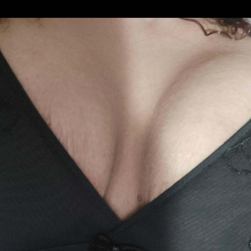 
                        Madri
                     is Female Escorts. | Moncton | New Brunswick | Canada | canadatopescorts.com 