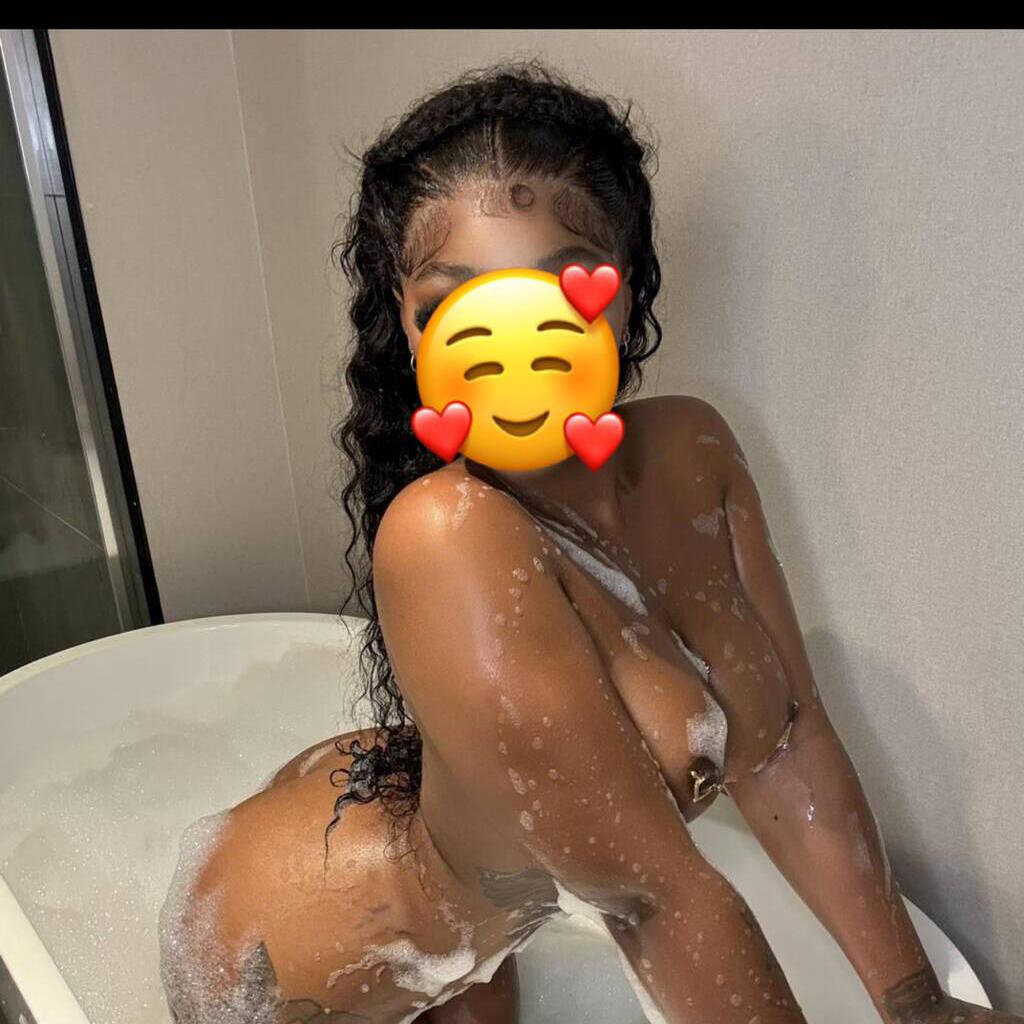 
                        Hazel
                     is Female Escorts. | Kitchener | Ontario | Canada | canadatopescorts.com 