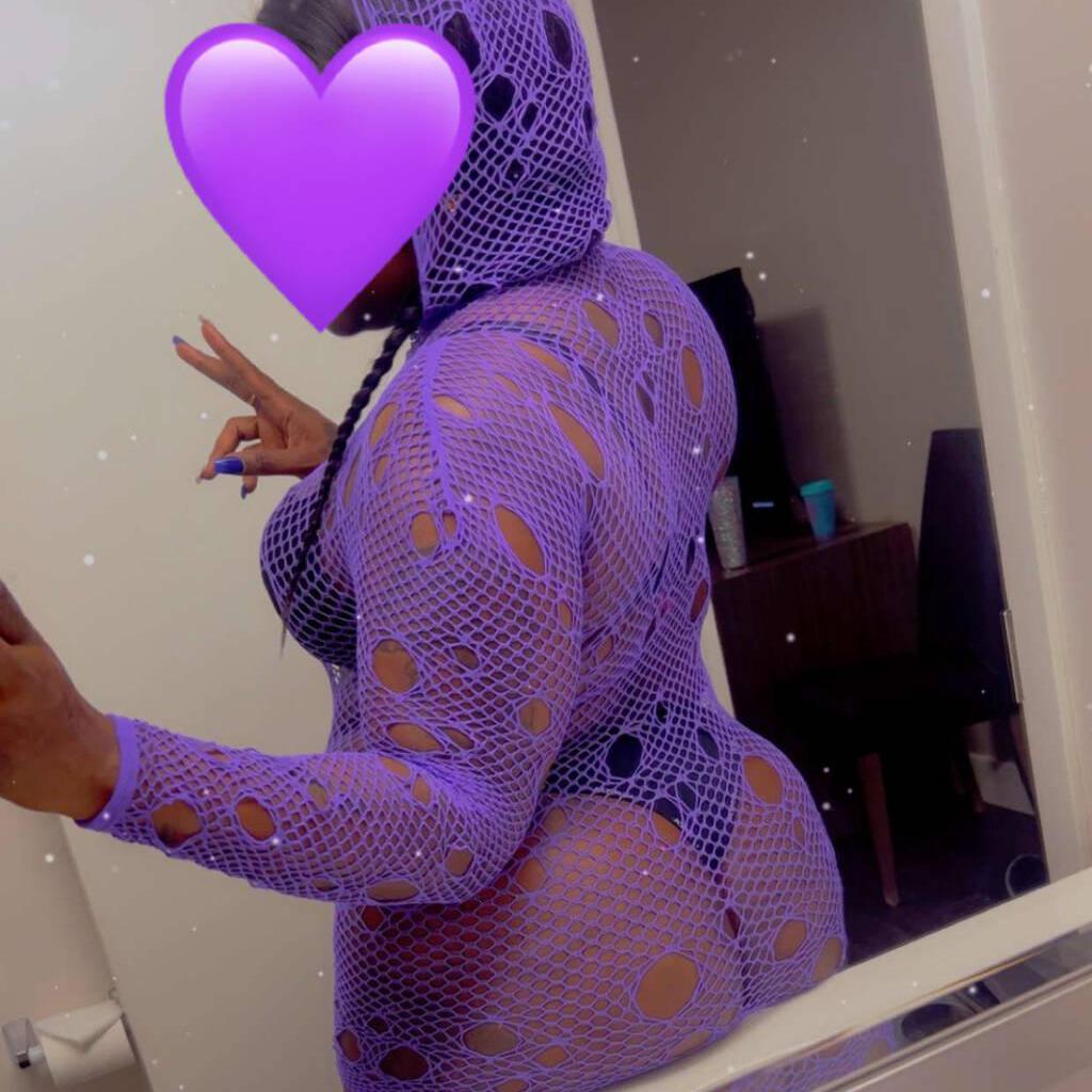 
                        Alexa
                     is Female Escorts. | Hamilton | Ontario | Canada | canadatopescorts.com 