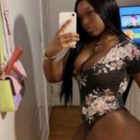 
                        Amina
                     is Female Escorts. | Saguenay | Quebec | Canada | canadatopescorts.com 