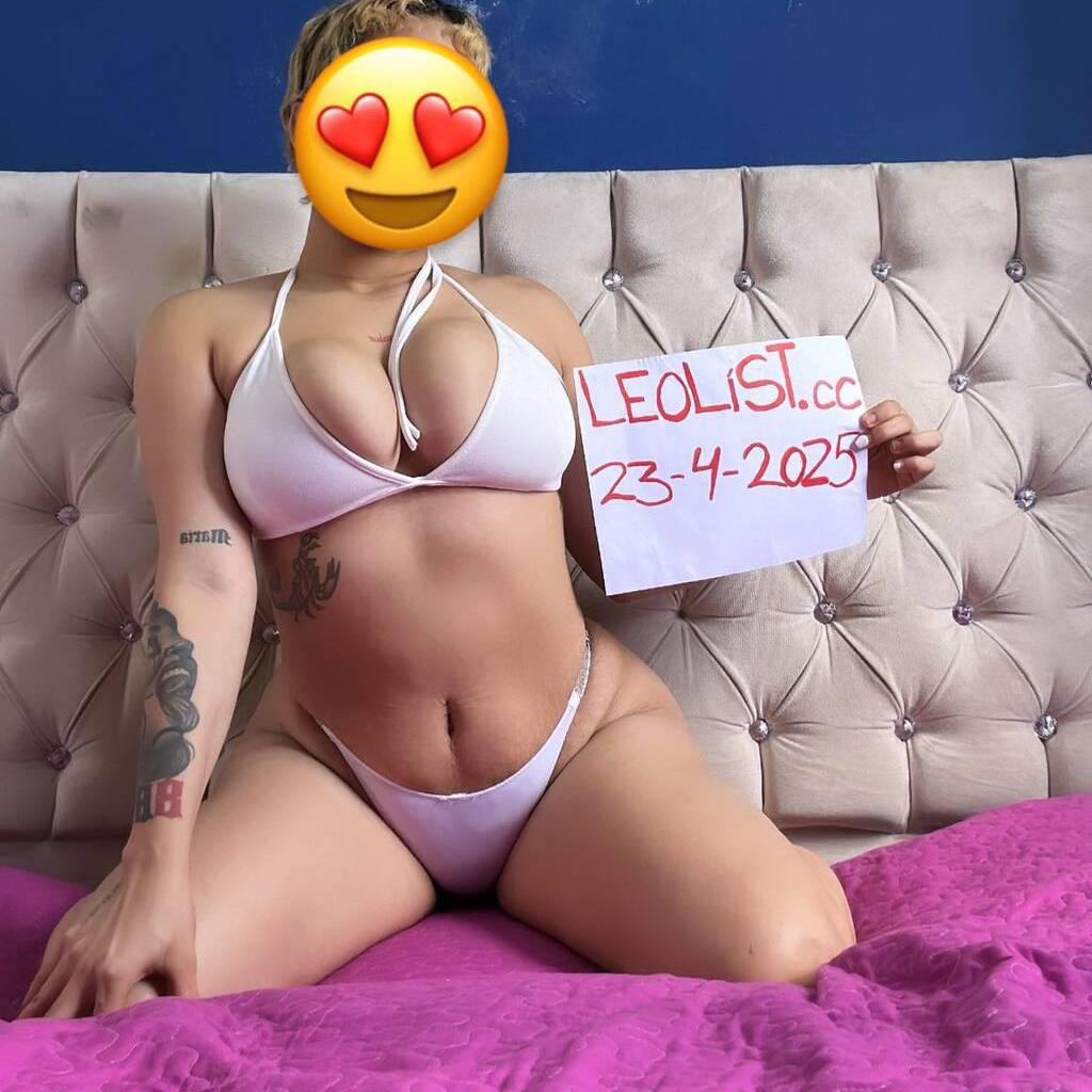 
                        Luna
                     is Female Escorts. | Toronto | Ontario | Canada | canadatopescorts.com 
