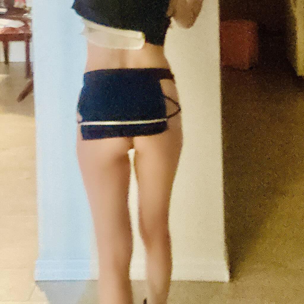 
                        Helen
                     is Female Escorts. | Kamloops | British Columbia | Canada | canadatopescorts.com 