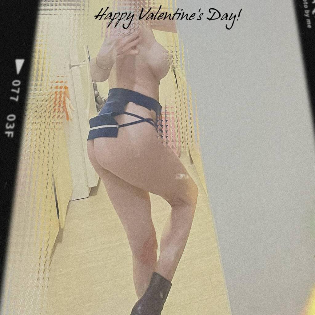 
                        Helen
                     is Female Escorts. | Kamloops | British Columbia | Canada | canadatopescorts.com 