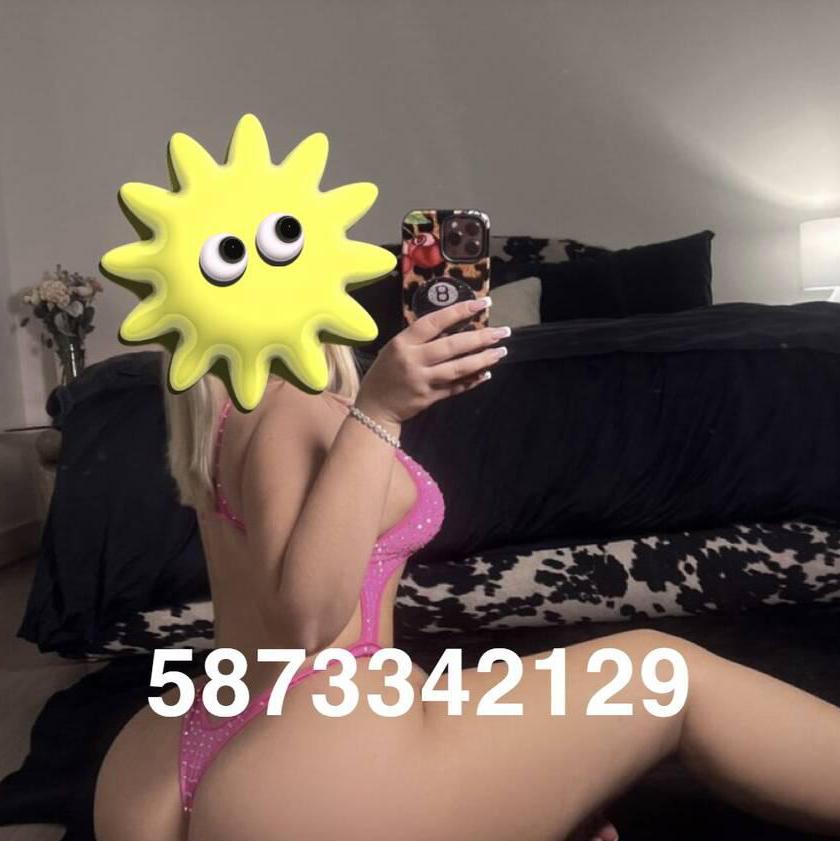 
                        Lola
                     is Female Escorts. | St. Albert | Alberta | Canada | canadatopescorts.com 
