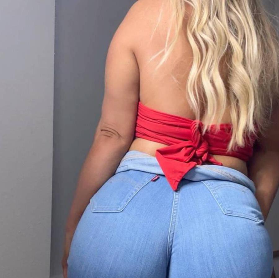 
                        Myranda
                     is Female Escorts. | Montreal | Quebec | Canada | canadatopescorts.com 