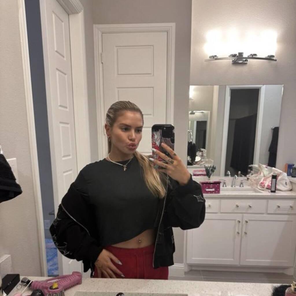 
                        Katrina
                     is Female Escorts. | Moncton | New Brunswick | Canada | canadatopescorts.com 