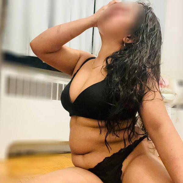 
                        Roya
                     is Female Escorts. | Toronto | Ontario | Canada | canadatopescorts.com 