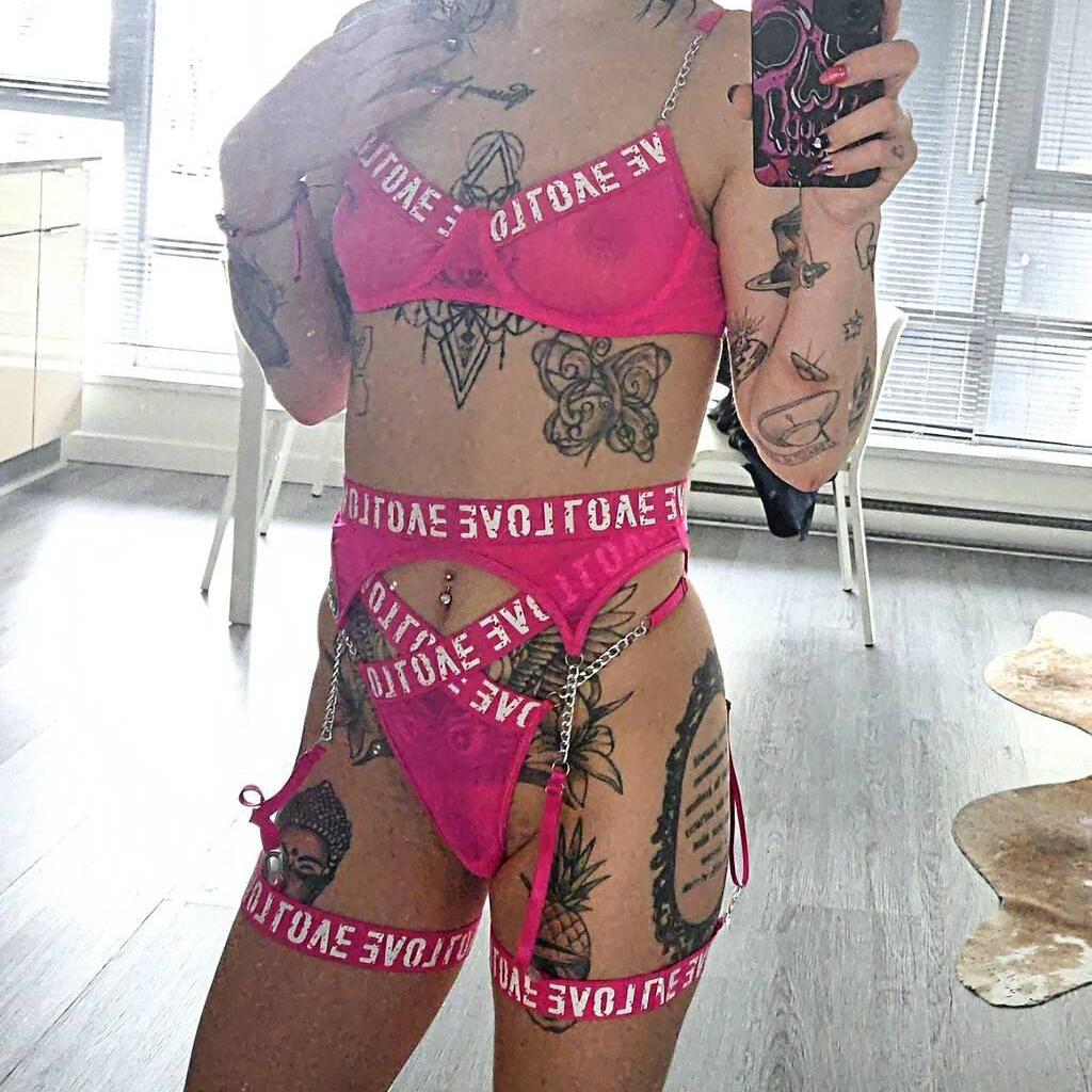 
                        Amber Wolfe
                     is Female Escorts. | Vancouver | British Columbia | Canada | canadatopescorts.com 