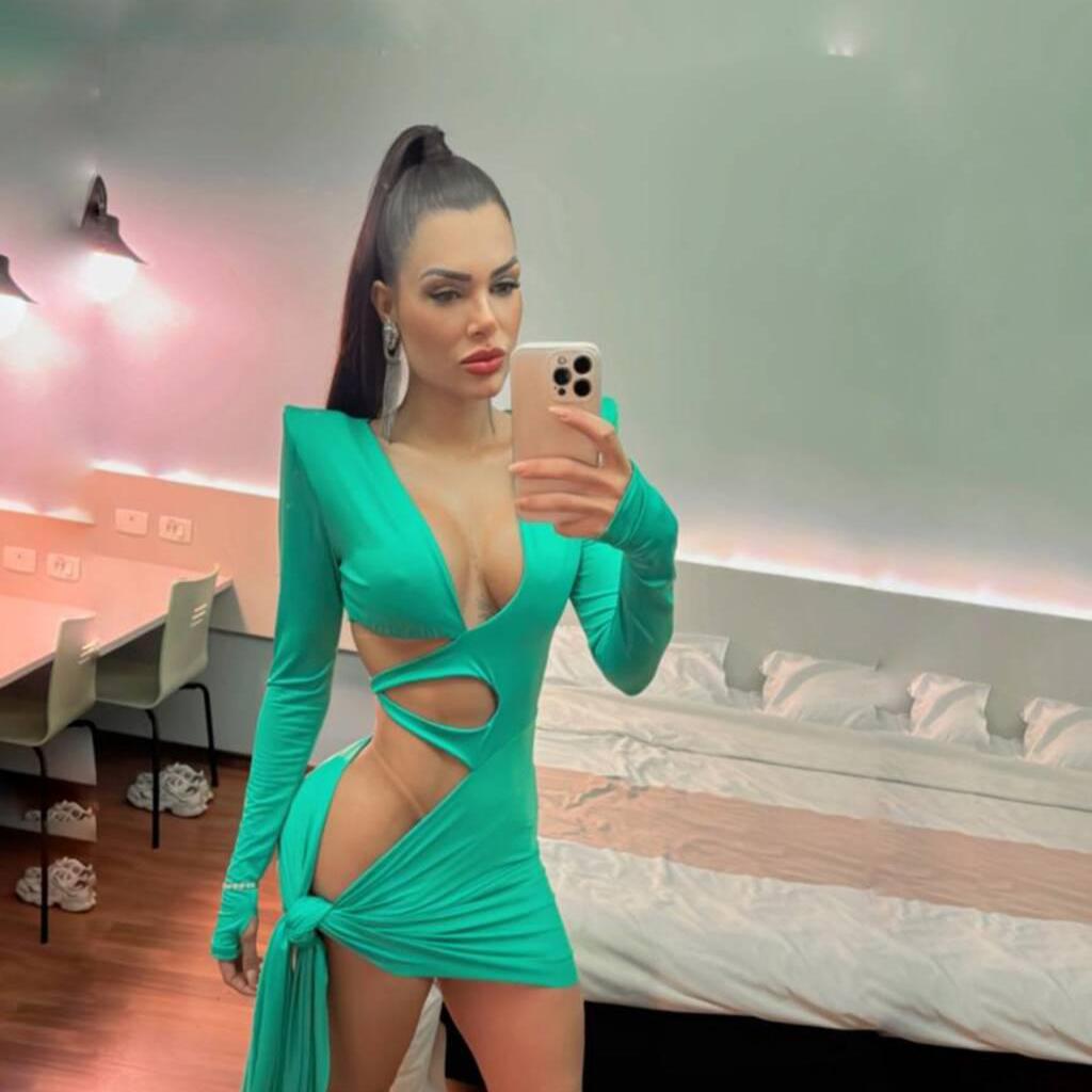 
                        Lorinn
                     is Female Escorts. | Toronto | Ontario | Canada | canadatopescorts.com 