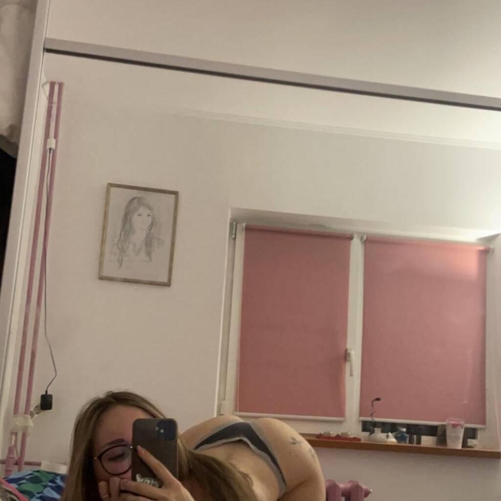 
                        Daisy
                     is Female Escorts. | Medicine Hat | Alberta | Canada | canadatopescorts.com 