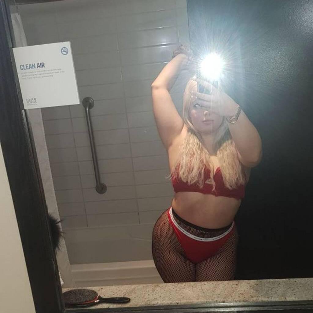 
                        Amy
                     is Female Escorts. | Guelph | Ontario | Canada | canadatopescorts.com 