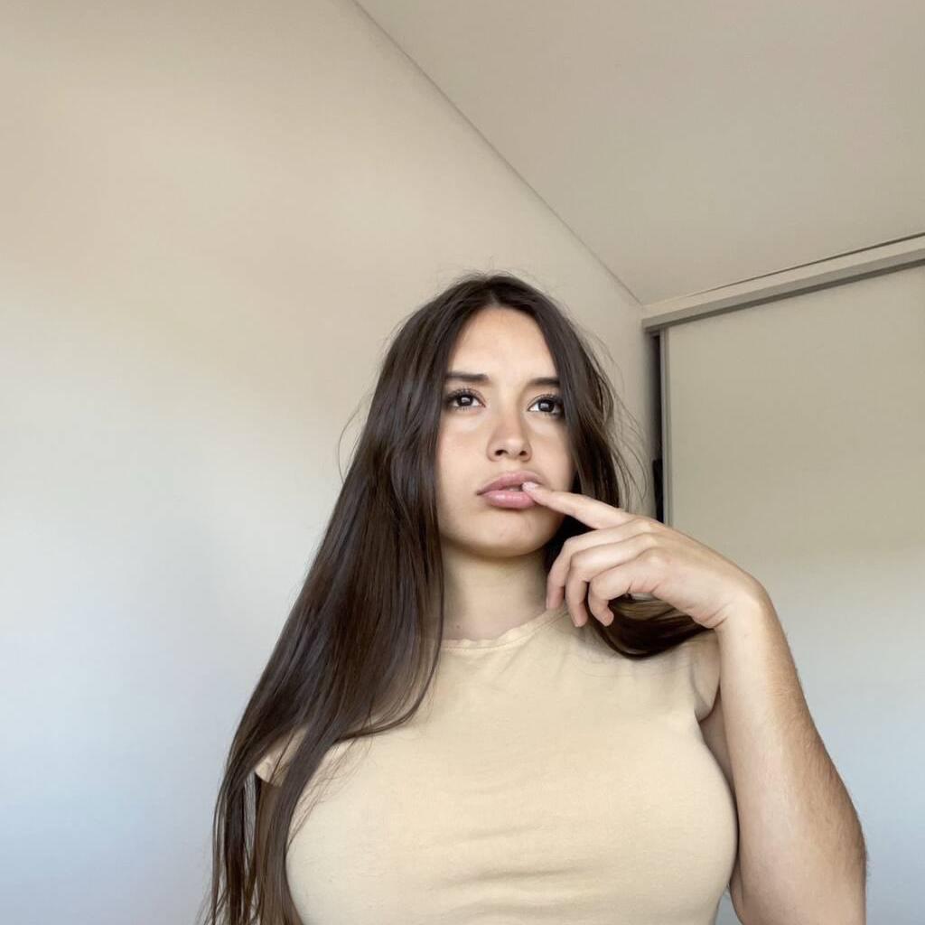 
                        Bella
                     is Female Escorts. | Calgary | Alberta | Canada | canadatopescorts.com 
