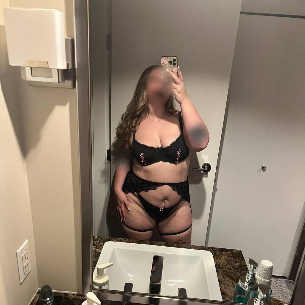 
                        Curvy Ava Rose
                     is Female Escorts. | Kelowna | British Columbia | Canada | canadatopescorts.com 