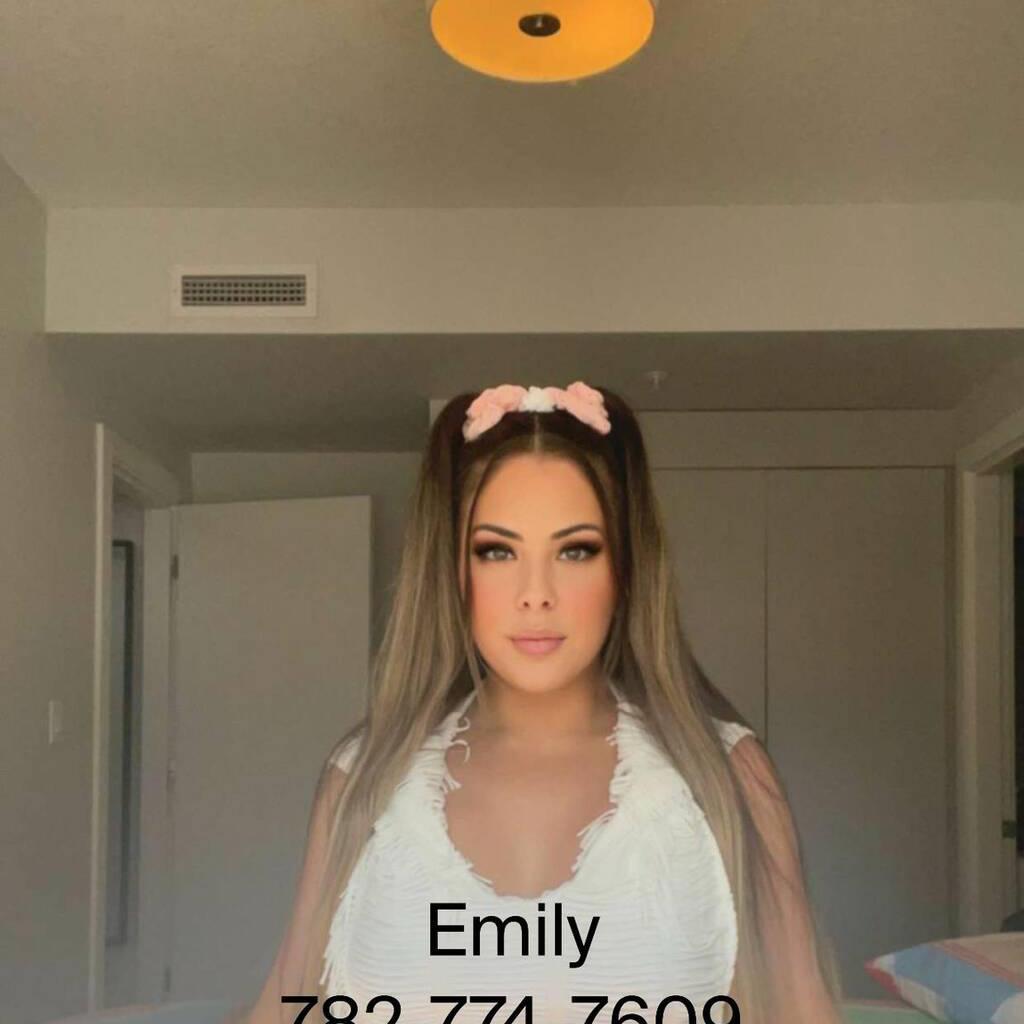 
                        Emily
                     is Female Escorts. | Quebec City | Quebec | Canada | canadatopescorts.com 