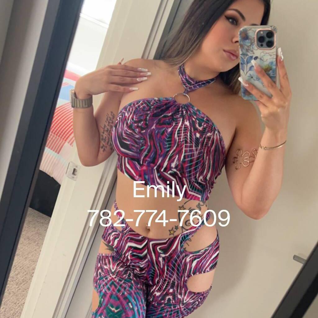 
                        Emily
                     is Female Escorts. | Quebec City | Quebec | Canada | canadatopescorts.com 