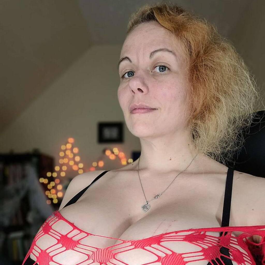 
                        Kimberly
                     is Female Escorts. | Comox Balley | British Columbia | Canada | canadatopescorts.com 
