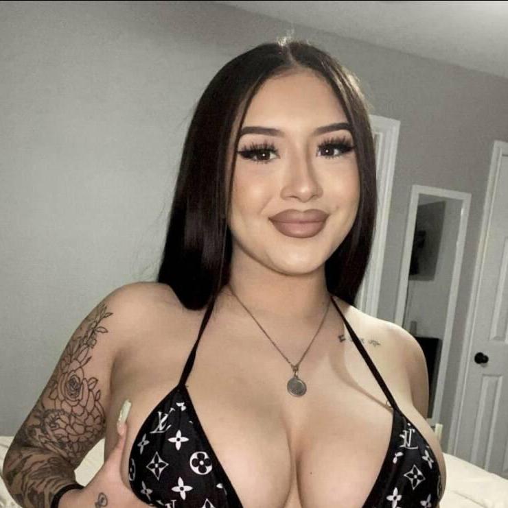 
                        Lina
                     is Female Escorts. | Quebec City | Quebec | Canada | canadatopescorts.com 