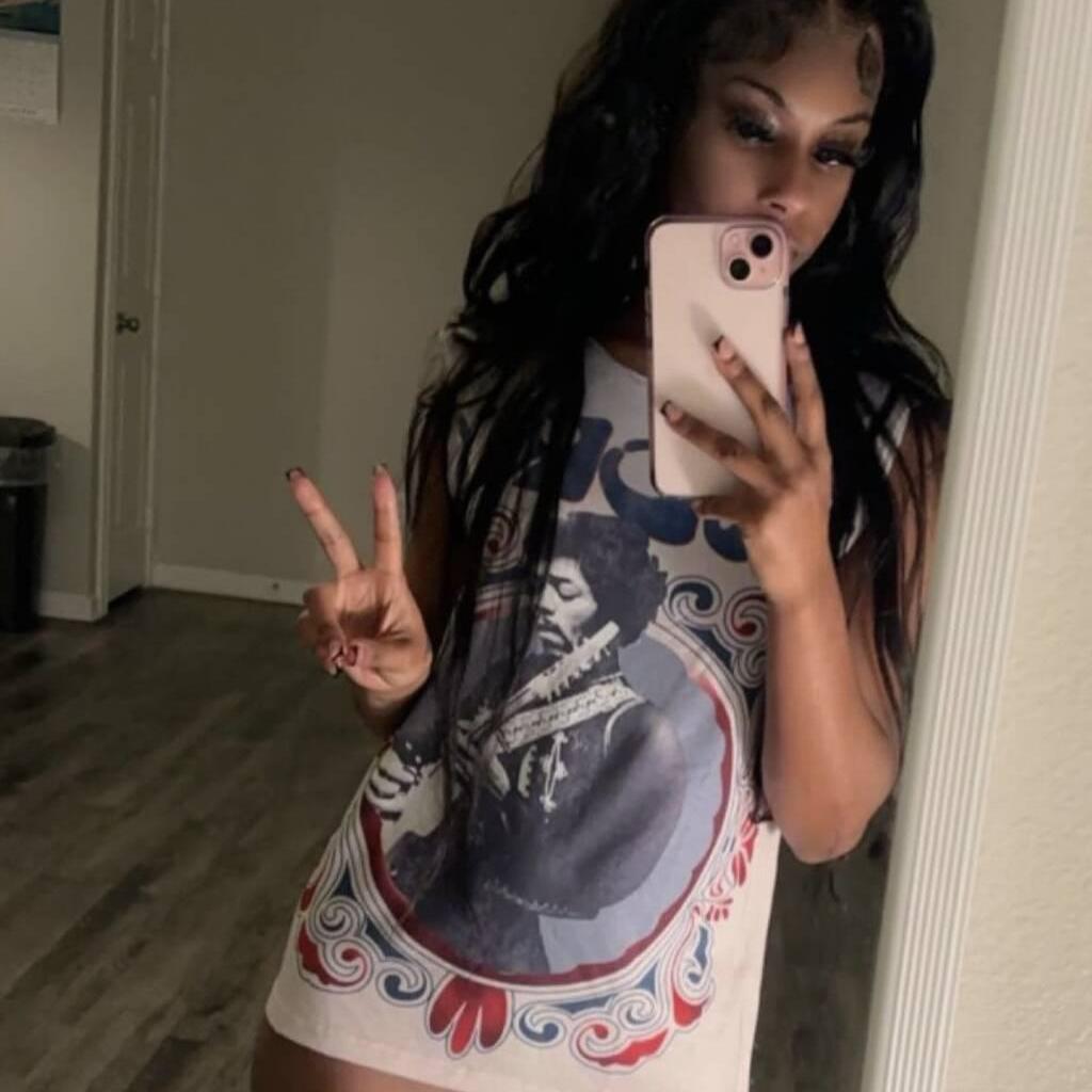 
                        Olivia
                     is Female Escorts. | Guelph | Ontario | Canada | canadatopescorts.com 