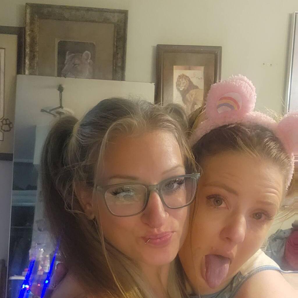 
                        Karma & Alexis
                     is Female Escorts. | windsor | Ontario | Canada | canadatopescorts.com 