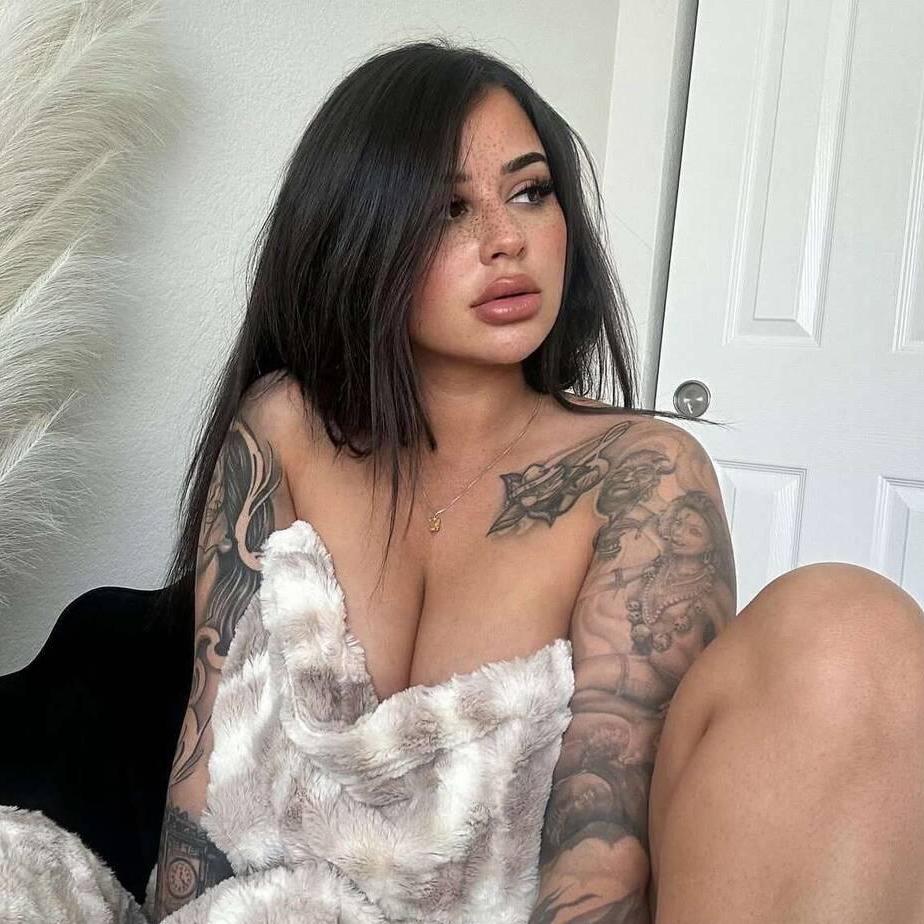 
                        Julia
                     is Female Escorts. | Sherbrooke | Quebec | Canada | canadatopescorts.com 