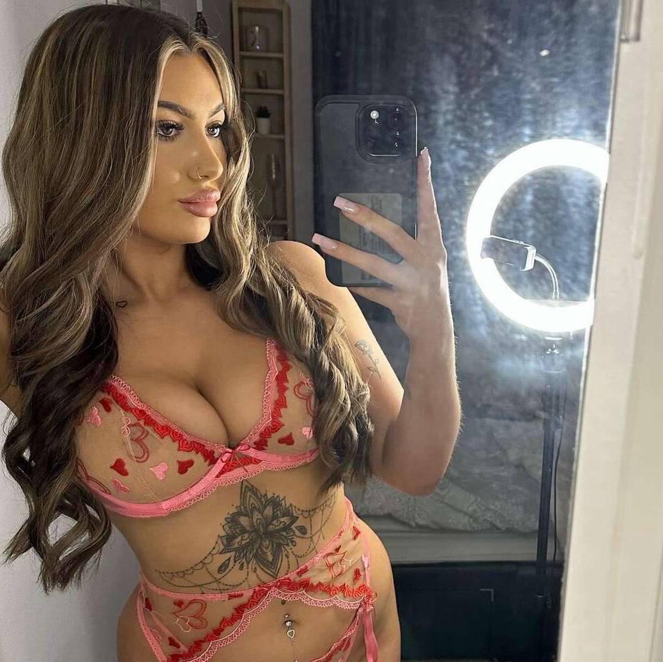 
                        Paméla
                     is Female Escorts. | Sherbrooke | Quebec | Canada | canadatopescorts.com 