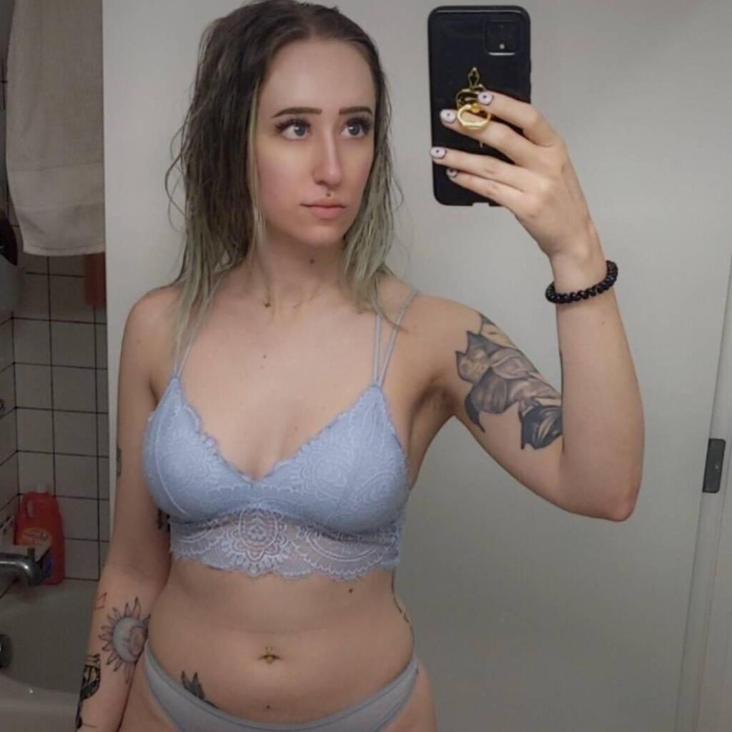 
                        Katy
                     is Female Escorts. | Medicine Hat | Alberta | Canada | canadatopescorts.com 
