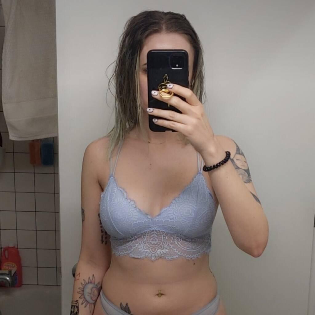 
                        Katy
                     is Female Escorts. | Medicine Hat | Alberta | Canada | canadatopescorts.com 