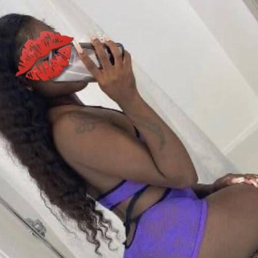 
                        Crystaal
                     is Female Escorts. | Hamilton | Ontario | Canada | canadatopescorts.com 
