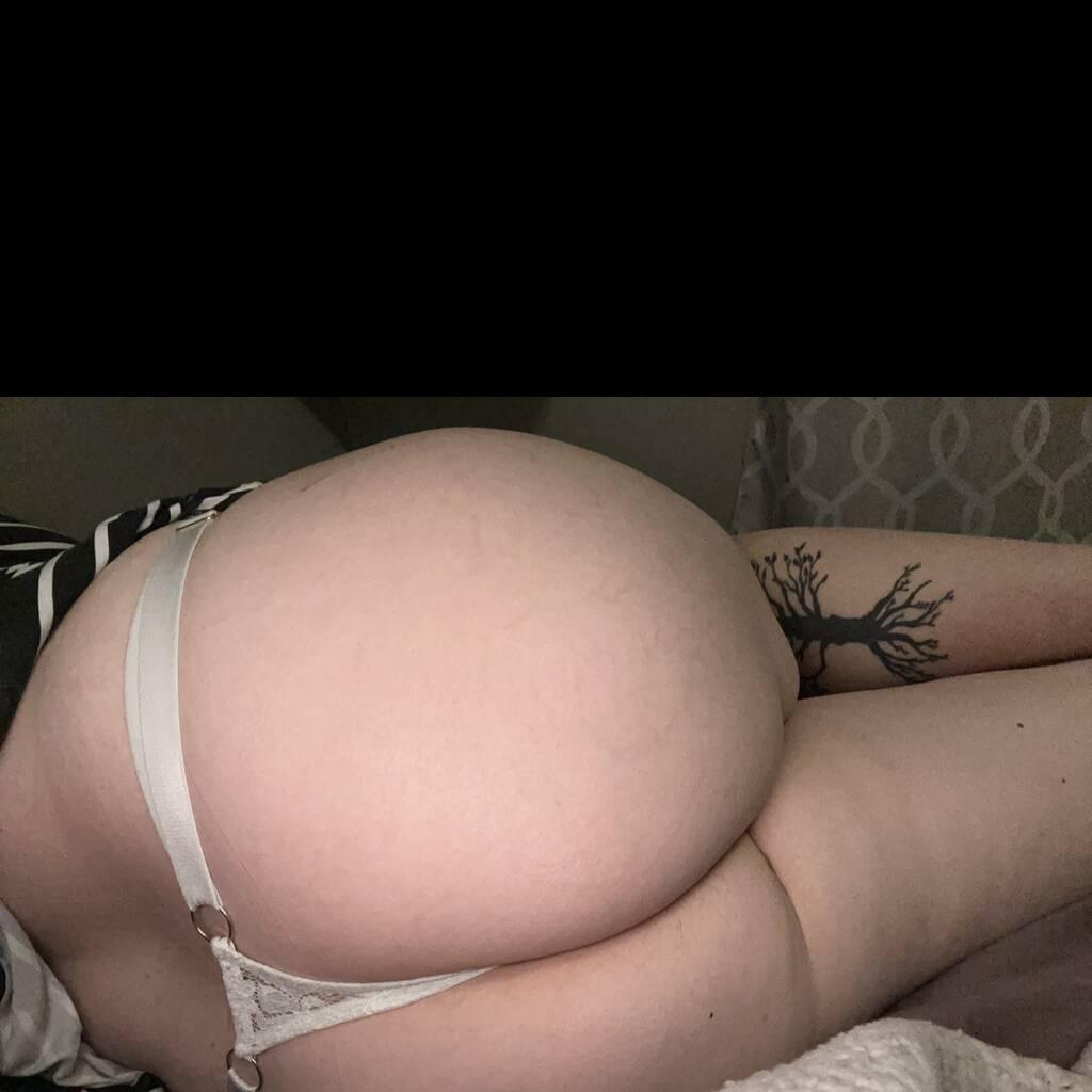
                        Heidi
                     is Female Escorts. | Kitchener | Ontario | Canada | canadatopescorts.com 