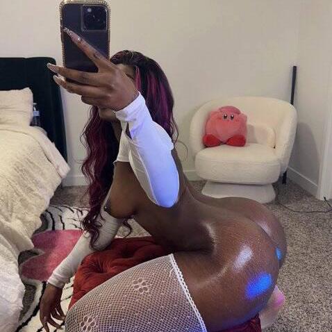 
                        Tati
                     is Female Escorts. | Owen Sound | Ontario | Canada | canadatopescorts.com 