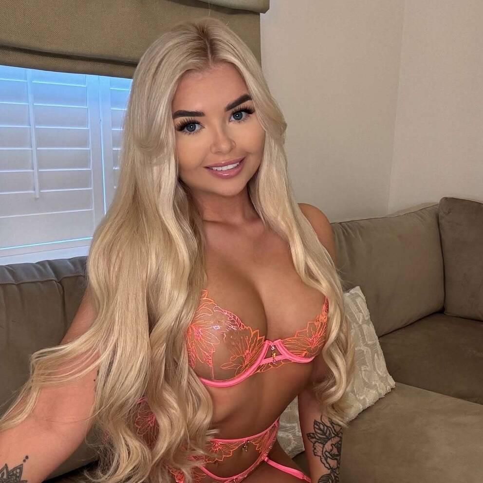 
                        Chanel
                     is Female Escorts. | Sherbrooke | Quebec | Canada | canadatopescorts.com 