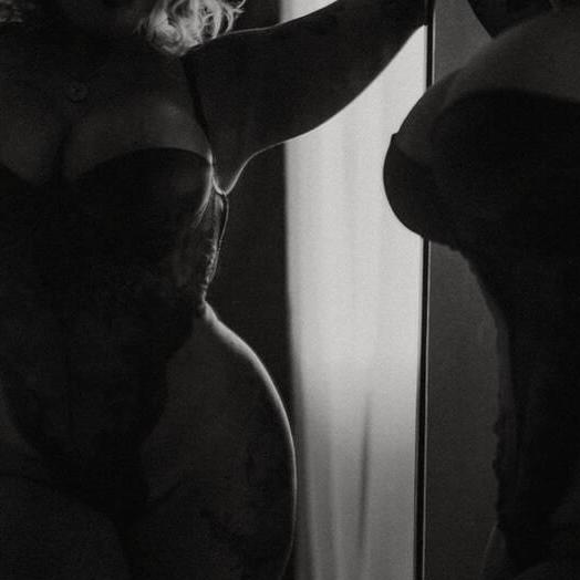 
                        Mia May; Formerly Monroe
                     is Female Escorts. | Fredericton | New Brunswick | Canada | canadatopescorts.com 