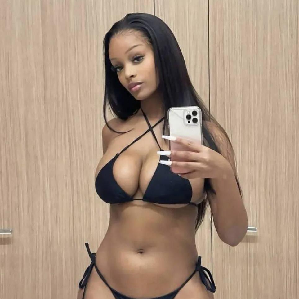 
                        Ashley
                     is Female Escorts. | Saskatoon | Saskatchewan | Canada | canadatopescorts.com 