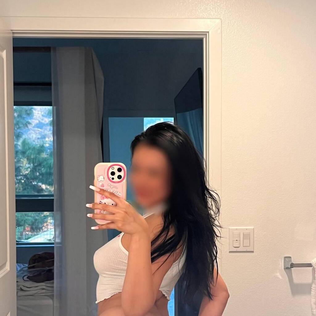 
                        Scarlet
                     is Female Escorts. | Abbotsford | British Columbia | Canada | canadatopescorts.com 