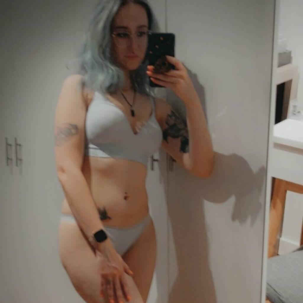 
                        Katy
                     is Female Escorts. | Comox Balley | British Columbia | Canada | canadatopescorts.com 