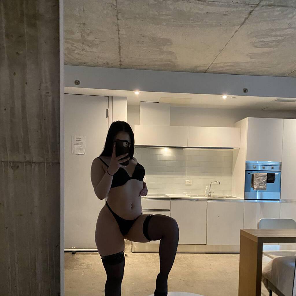 
                        Laura
                     is Female Escorts. | Quebec City | Quebec | Canada | canadatopescorts.com 
