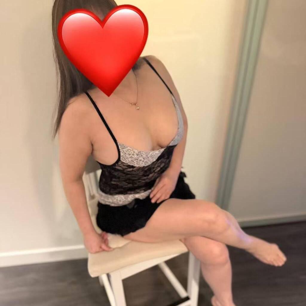 
                        Kiki
                     is Female Escorts. | Vancouver | British Columbia | Canada | canadatopescorts.com 