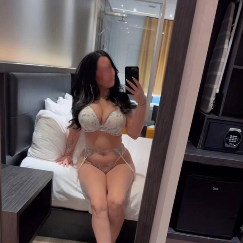 
                        Sarah Davis
                     is Female Escorts. | Montreal | Quebec | Canada | canadatopescorts.com 